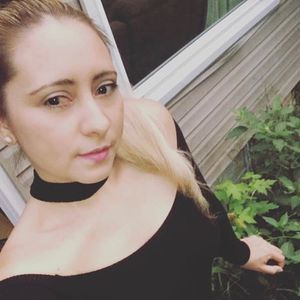 Meet your Posher, Mia